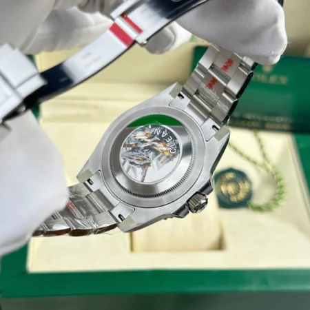 Replica Rolex GMT Master Sprite Black Dial Green and clack Bezel Oyster Bracelet