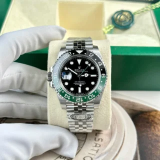 Replica Rolex GMT Master Sprite Black Dial Green and clack Bezel Jubilee Bracelet