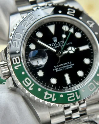 Replica Rolex GMT Master Sprite Black Dial Green and clack Bezel Jubilee Bracelet