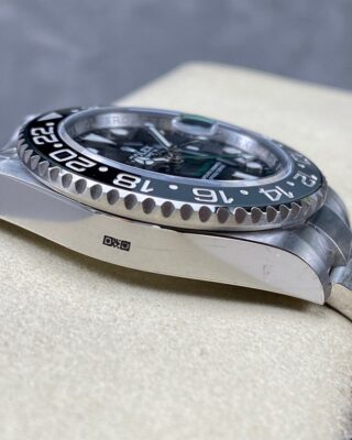 Superclone Rolex GMT-Master II 126710GRNR 