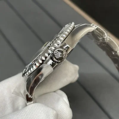 Superclone Rolex Yacht-Master Rhodium Dial 126622 Feature Highlight