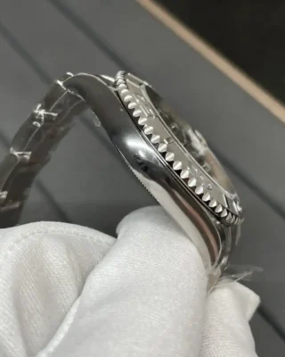 Superclone Rolex Yacht-Master Rhodium Dial 126622 Style Perspective