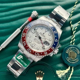 Replica Rolex GMT Master II Superman Meteorite Dial Blue Red Bezel