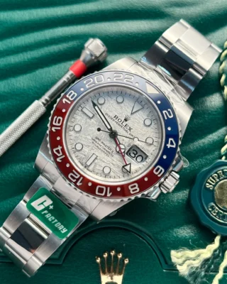Replica Rolex GMT Master II Superman Meteorite Dial Blue Red Bezel