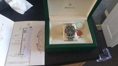 Click to view full screen Rolex Submariner Black Dial 116610LN photo review