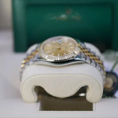 Replica Rolex Datejust II Champagne Dial 126333 Angle Detail