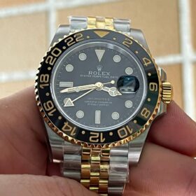 Superclone Rolex GMT-Master II 40 mm Black Dial "Zombie" 126713GRNR photo review