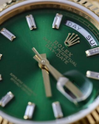 Replica Rolex Day-Date Fluted Bezel Green Dial Presidential Bracelet