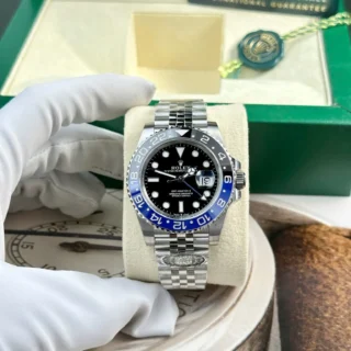 Replica Rolex GMT Master II Batgirl Black Dial Blue And Black Bezel Jubilee Bracelet