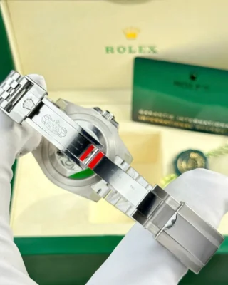 Replica Rolex GMT Master II Batgirl Black Dial Blue And Black Bezel Jubilee Bracelet