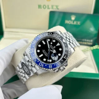 Replica Rolex GMT Master II Batgirl Black Dial Blue And Black Bezel Jubilee Bracelet