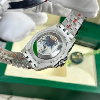Replica Rolex GMT Master II Batgirl Black Dial Blue And Black Bezel Jubilee Bracelet