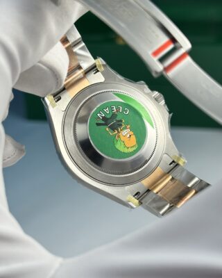 Replica Rolex Yacht-Master Chocolate Dial 126621 Close-Up Focus