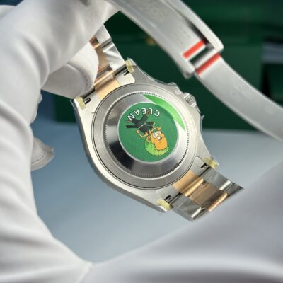 Replica Rolex Yacht-Master Chocolate Dial 126621 Close-Up Focus