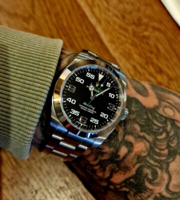 Click to view full screen Rolex Air-King Black Dial 116900 photo review