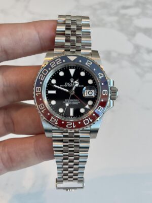 Click to view full screen Rolex GMT-Master II 126710BLRO "Pepsi" Jubilee photo review