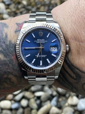 Click to view full screen Rolex Datejust Blue Dial 126334 Oyster 41 mm photo review