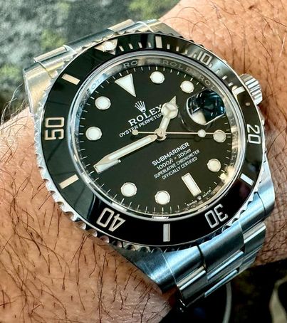 Rolex Submariner 41mm Black Dial 126610LN photo review