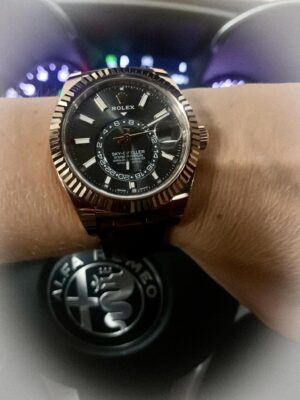 Superclone Rolex Sky-Dweller Intense white Dial 336938 Angle Detail