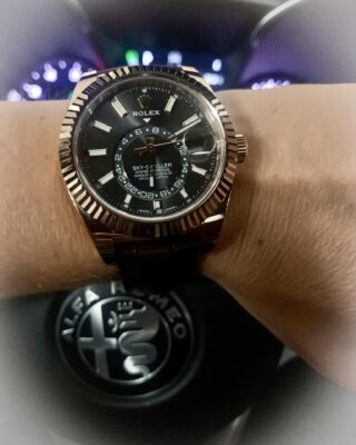 Superclone Rolex Sky-Dweller Intense white Dial 336938 Angle Detail