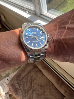 Click to view full screen Rolex Datejust Blue Dial 126334 Oyster 41 mm photo review