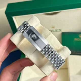 Replica Rolex Datejust Blue Dial Fluted Bezel Jubilee Bracelet