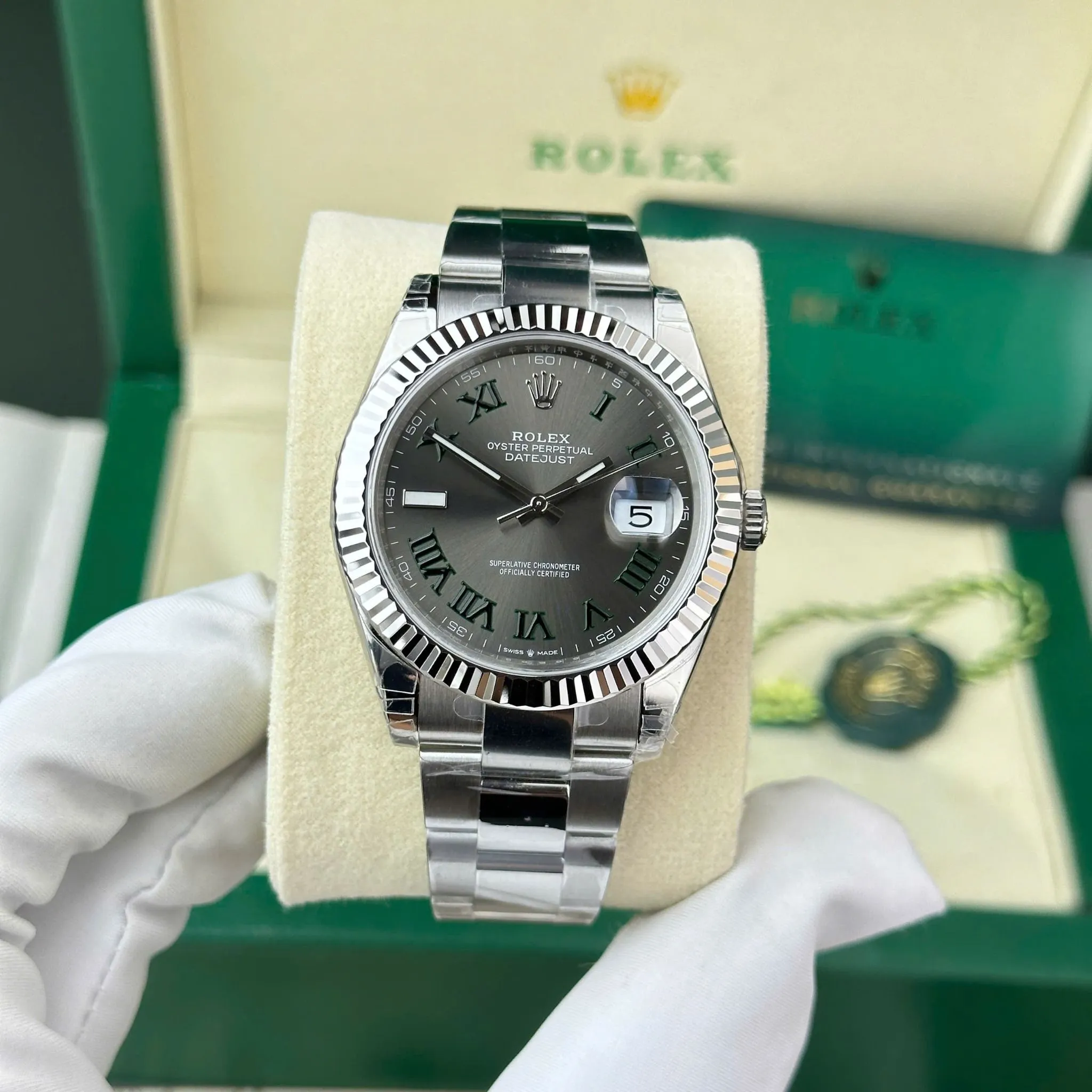Replica Rolex Datejust Wimbledon Rhodium Dial Fluted Bezel Oyster Bracelet