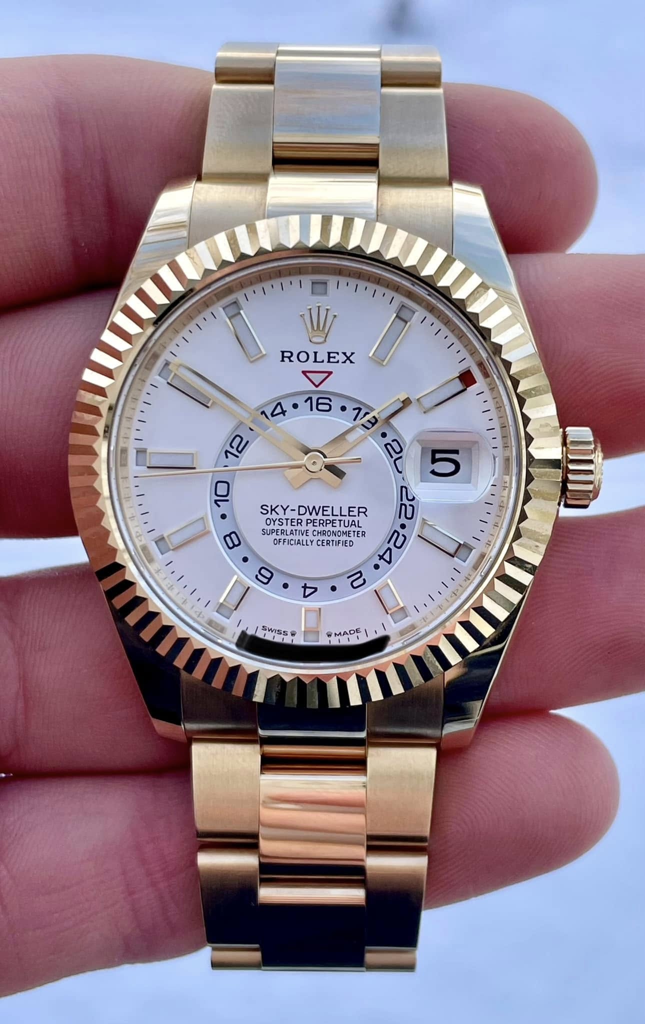 Superclone Rolex Sky-Dweller 42 mm Intense white Dial 336938 photo review