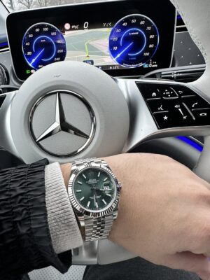 Click to view full screen Rolex Datejust Green Dial 126334 Jubilee 41 mm photo review