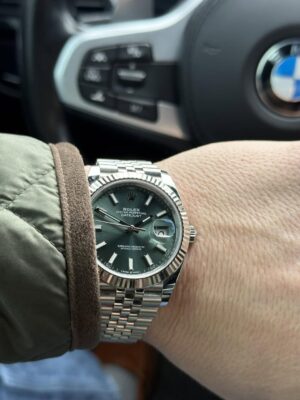 Rolex Datejust Green Dial 126334 Jubilee 41 mm photo review