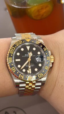 Superclone Rolex GMT-Master II Black Dial "Zombie" 126713GRNR photo review
