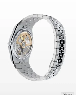 Replica Rolex Land-Dweller 36 mm platinum Close-Up Focus