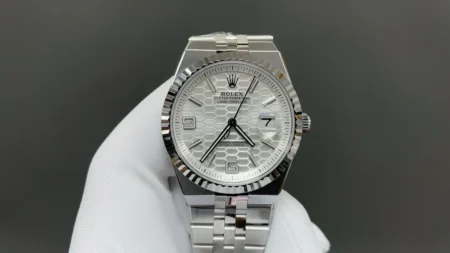 Rolex Land-Dweller 40 mm Oystersteel and white gold - Image 2