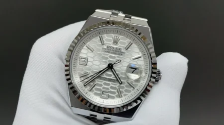 Rolex Land-Dweller 40 mm Oystersteel and white gold - Image 4