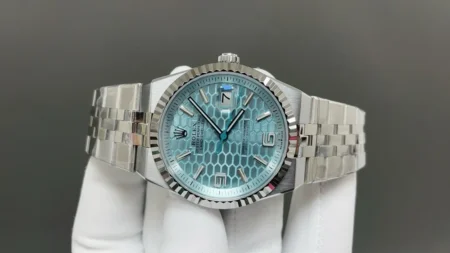 Replica Rolex Land-Dweller 40 mm platinum Angle Detail
