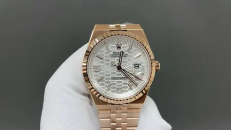 Rolex Land-Dweller 40 mm Everose gold - Image 2