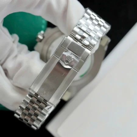 Superclone Rolex GMT-Master II 40 mm 126729VTNR Jubilee “Absinthe” - Image 11