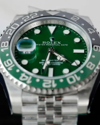 Superclone Rolex GMT-Master II 126729VTNR Jubilee “Absinthe” Design Element