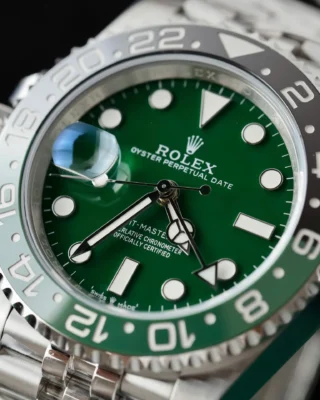 Superclone Rolex GMT-Master II 126729VTNR Jubilee “Absinthe” Profile Shot