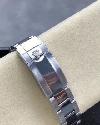 Superclone Rolex Daytona 126509 Bright Blue Dial Style Perspective