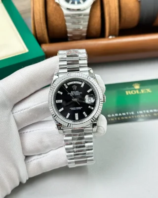 Replica Rolex Day-Date Black Dial Fluted Bezel Presidential Bracelet