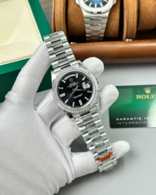 Replica Rolex Day-Date Black Dial Fluted Bezel Presidential Bracelet