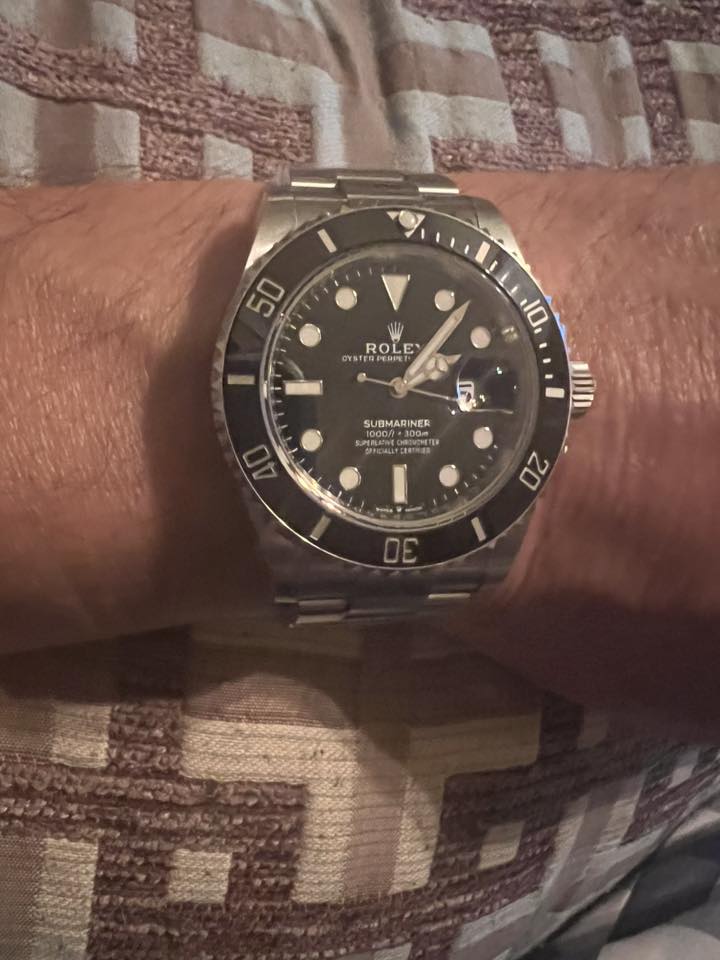 Rolex Submariner 41mm Black Dial 126610LN photo review