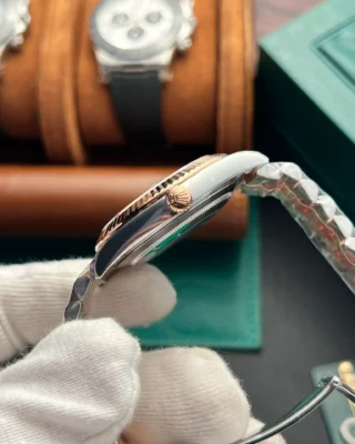 Superclone Rolex Datejust Chocolate Dial 126331 Jubilee Close-Up Focus