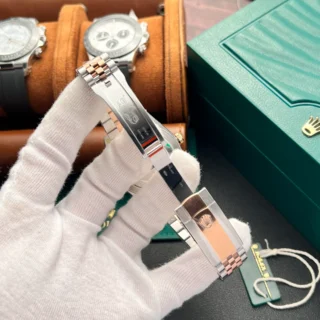 Superclone Rolex Datejust Chocolate Dial 126331 Jubilee Angle Detail