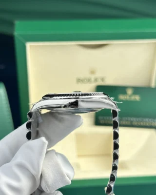 Superclone Rolex Datejust Green Dial 126334 Jubilee Style Perspective