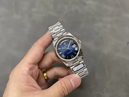 Superclone Rolex Day-Date 40mm Ombre Blue Dial 228239 - Image 5