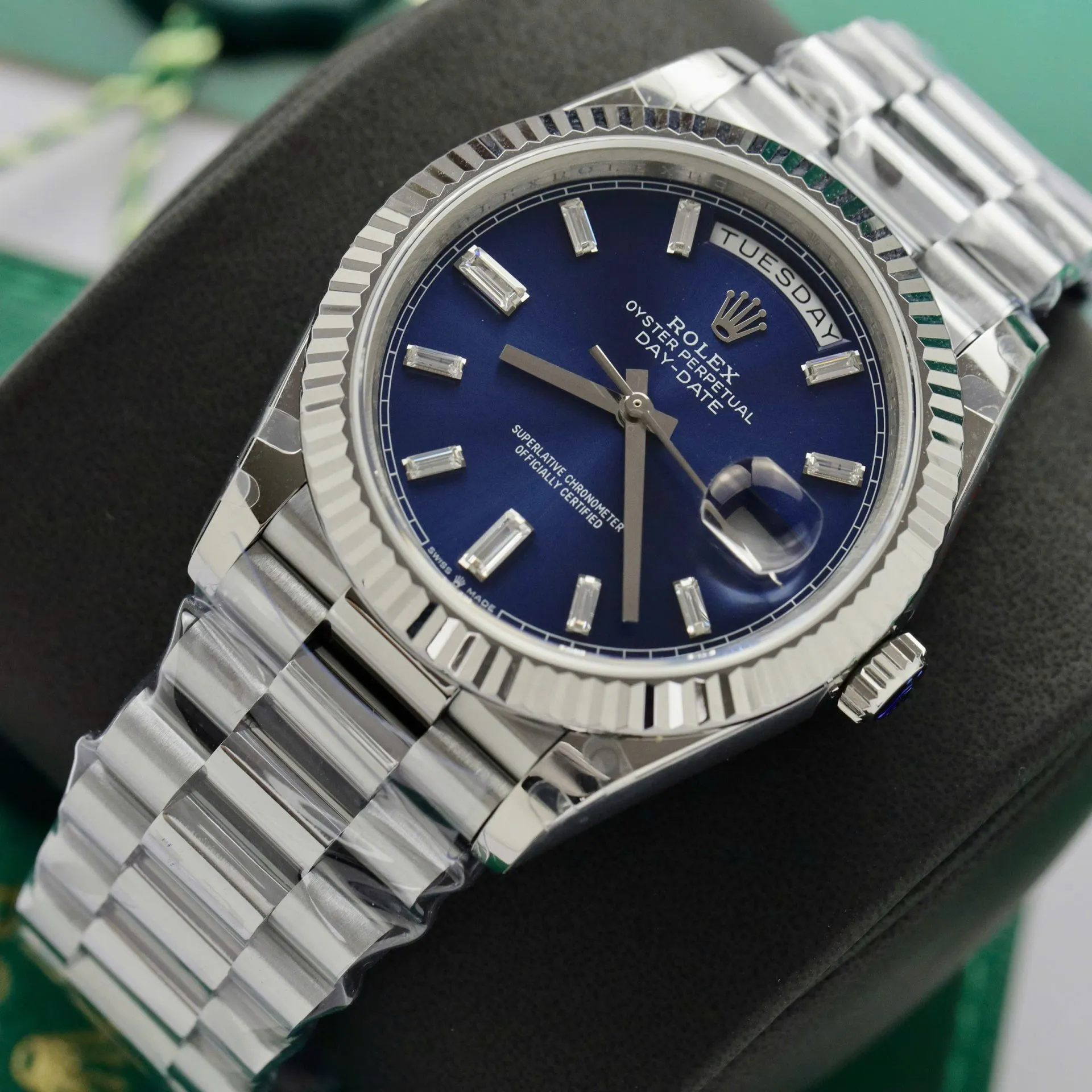 Replica Rolex Day-Date Blue Fluted Bezel Presidential Bracelet