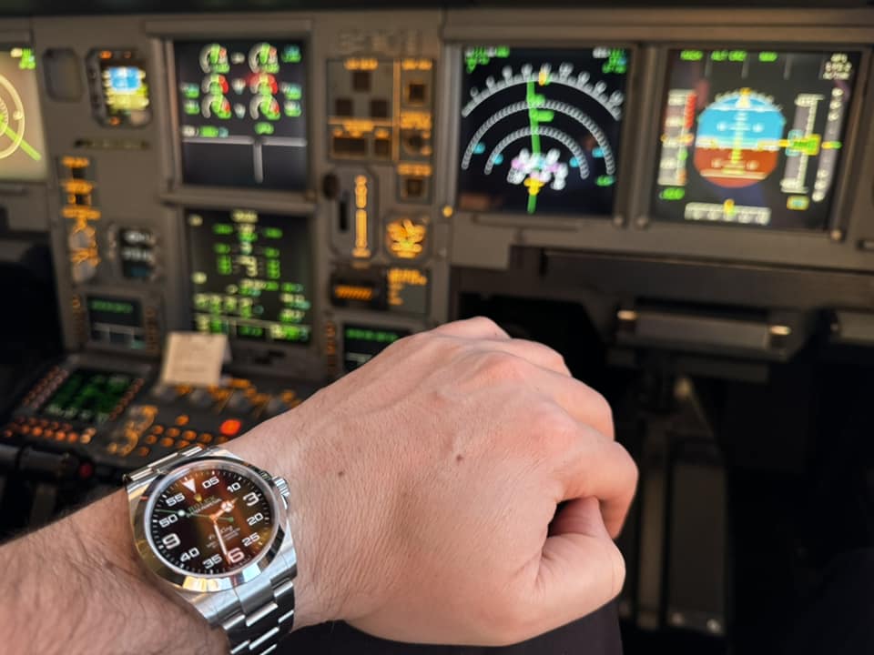 Rolex Air-King 38mm Black Dial 116900 photo review