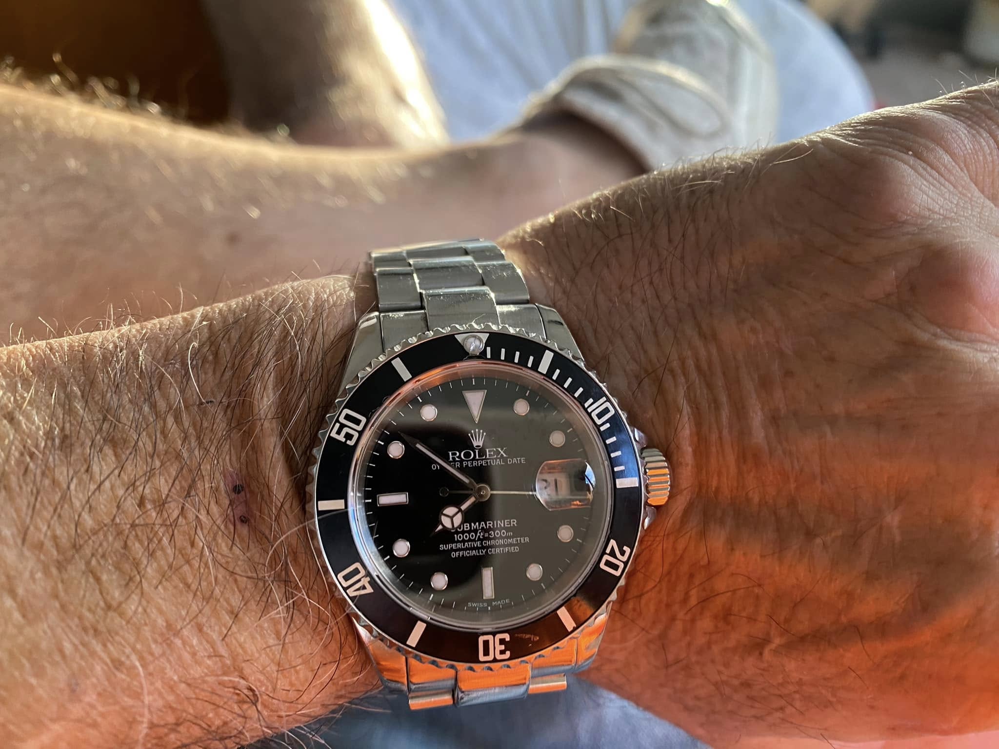 Click to view full screen Rolex Submariner 40mm Black Dial 116610LN photo review